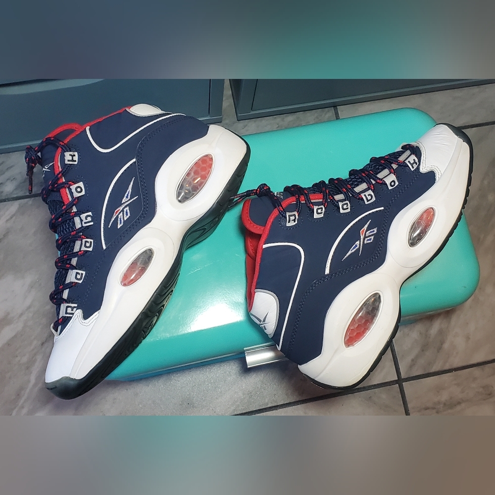 REEBOK Question Mid ☆ USA ☆ Big Kids ☆ SIZE 6.5 YOUTH or 8 US WOMENS